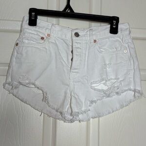 WE THE FREE denim shorts White distressed button fly 
100 % Cotton Short